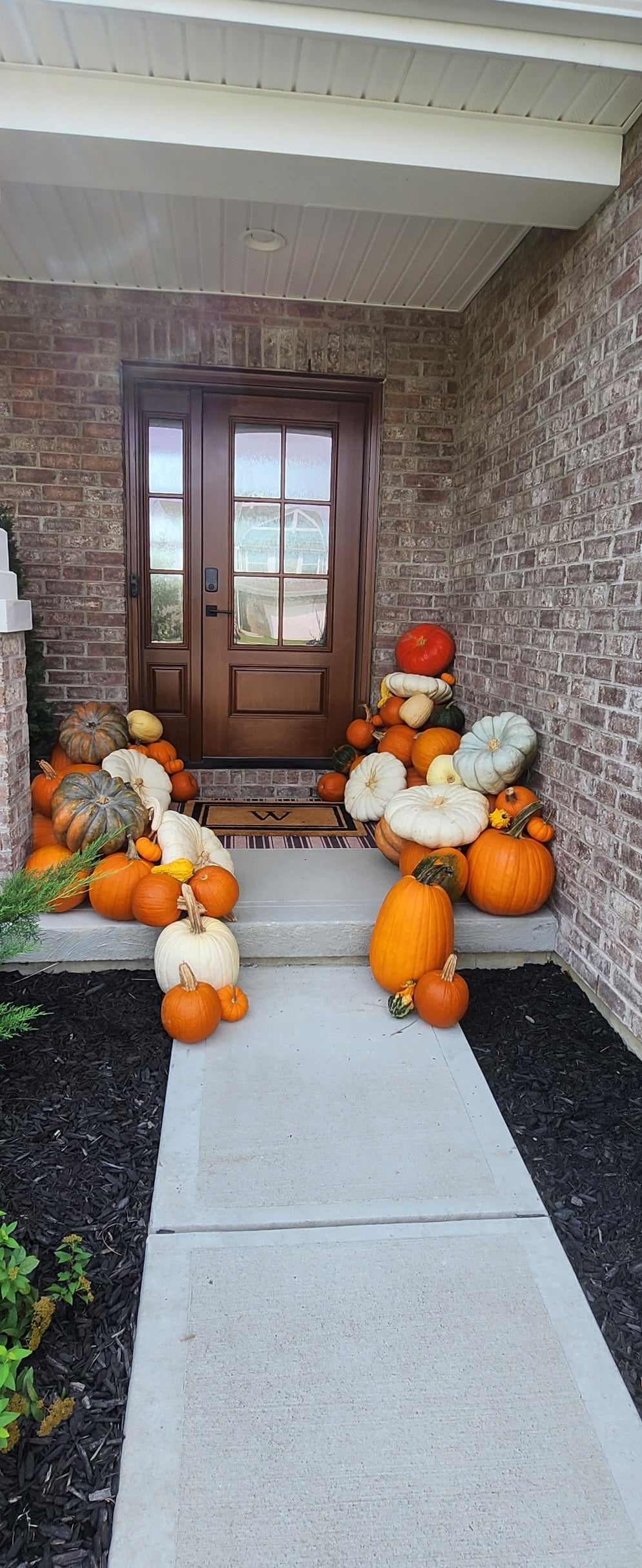 Seasonally styled front porch